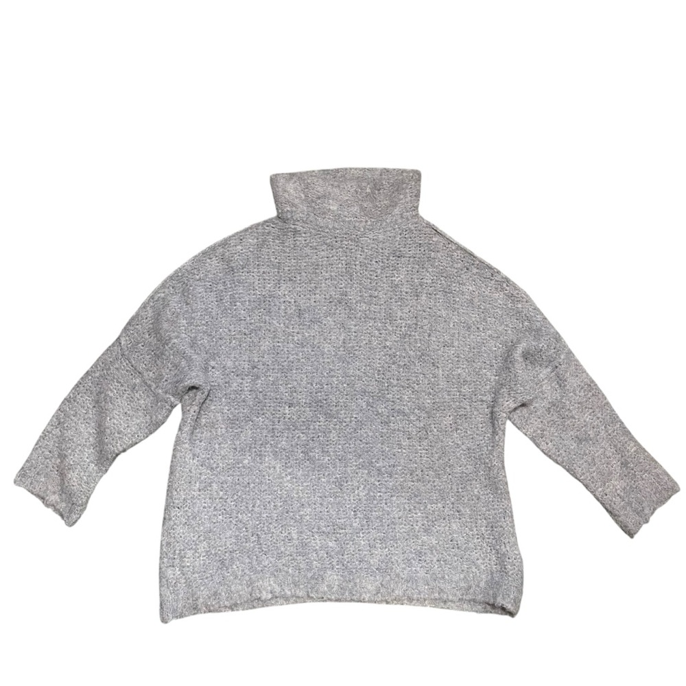 Free People lightweight Grey Mock Neck Oversized Boucle Alpaca Sweater M Cozy